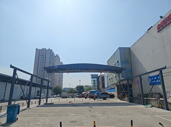 从设计到交付全程无忧！西城蓬业以匠心服务获双福农贸城“点赞”