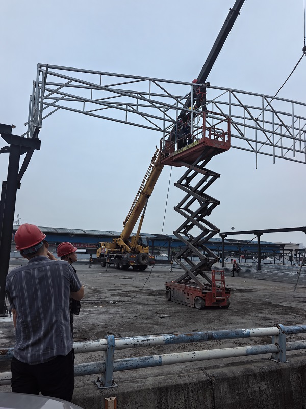 深耕户外篷体工程领域 西城蓬业大型电动篷项目落地国际农贸城